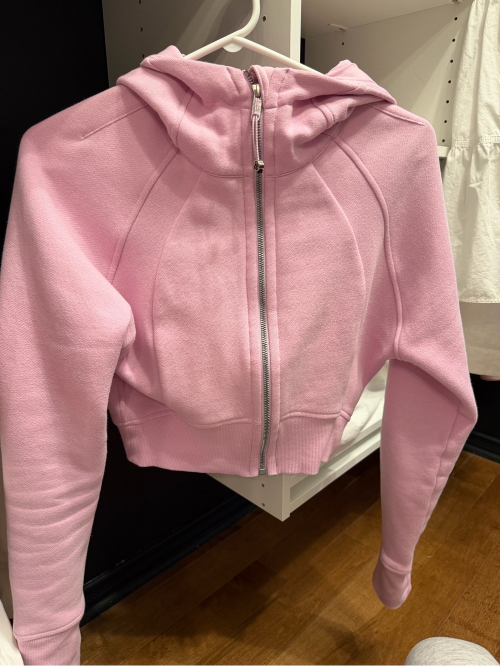 Lululemon cropped zip up hoodie size 4